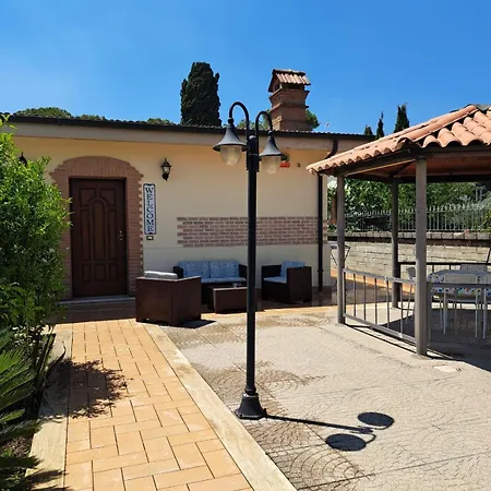 Tor Vergata Con Giardino Rome