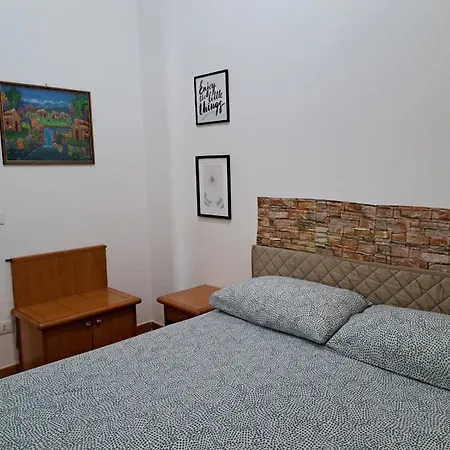 Apartment Tor Vergata Con Giardino