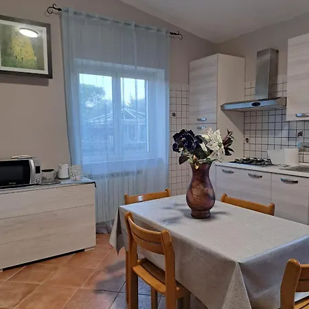 Tor Vergata Con Giardino Apartment *